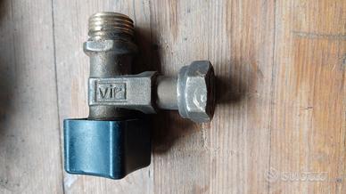 Rubinetto acqua sanitaria caldaia