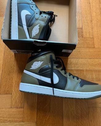 Nike Air Jordan 1  Mid colore Verde Nero