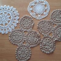 Centrini vintage fatti a mano all'uncinetto