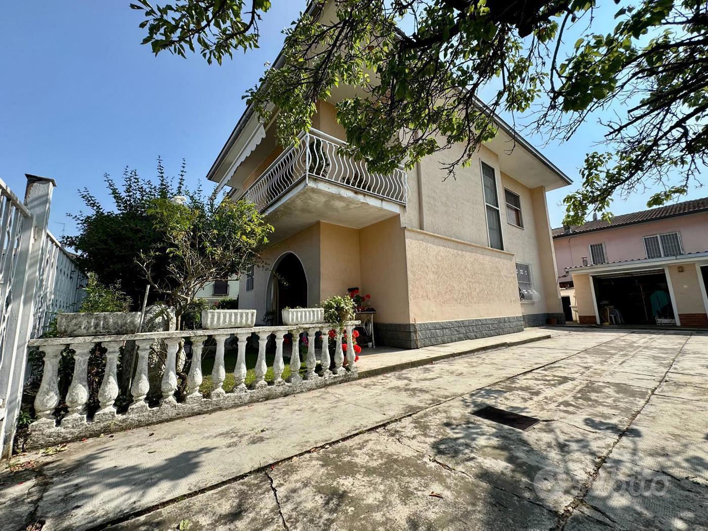 House in Mortara, Pavia - Altro