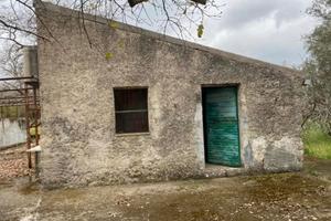 Casa rurale più terreno