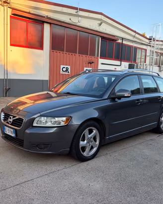 Volvo V50 D2 POLAR PLUS