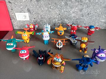 set 16 personaggi superwing 
