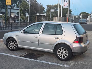 G olf 4 1998