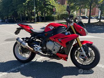 BMW s1000r