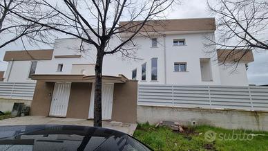 Villa plurifamiliare