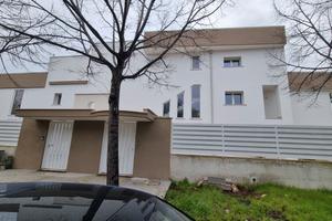 Villa plurifamiliare