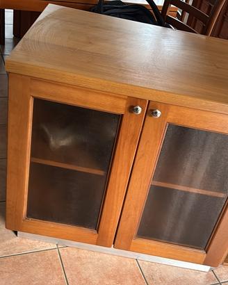 Mibile  credenza molto robusto