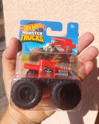 Bone Shaker Monster trucks hotwheels 