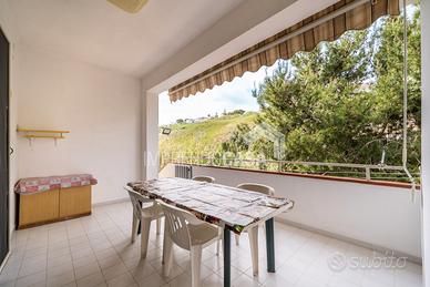 4 vani 65 mq con Portico 15 mq via dell'Ariete