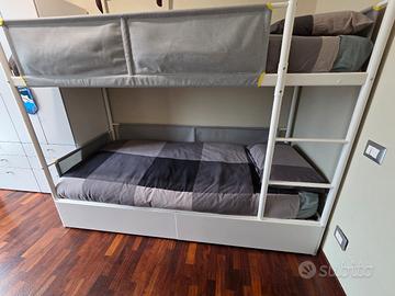 Letto a castello Ikea con cassettoni pari al nuovo