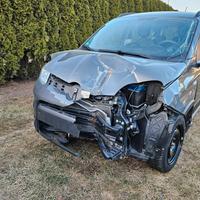 FIAT PANDA CROSS 4X4 HYBRID 2021 SINISTRATA 