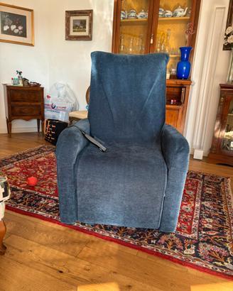 poltrona ortopedica alzapersona