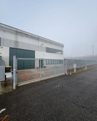Capannone industriale a volpiano