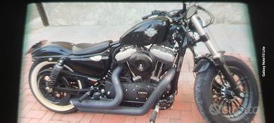 HARLEY DAVIDSON 1200 black