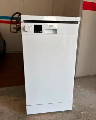 lavastoviglie beko usata
