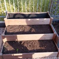 Orto rialzato fioriera