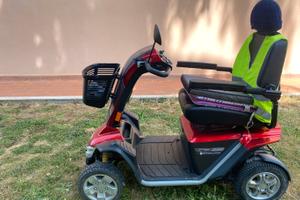 Scooter elettrico per disabili