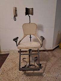 Arredo per ambulatorio medico vintage