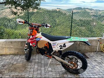 Ktm exc 300 six days