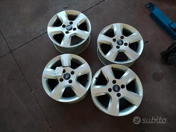 Cerchi In Lega Ford Fiesta 3398192098