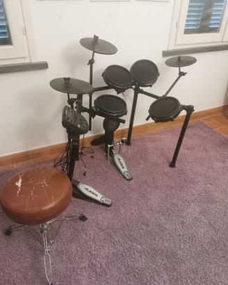 BATTERIA ELETTRONICA ALESIS NITRO con seduta