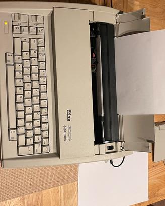 Macchina da scrivere vintage