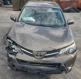TOYOTA RAV 4 XA40 RICAMBI ORIGINALI USATI