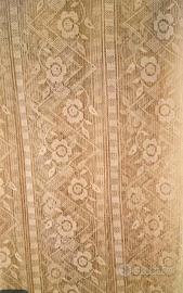 Tenda beige floreale e geometrica