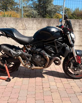 Ducati monster 821 Dark