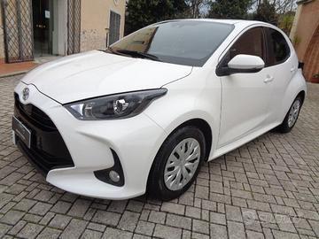 Toyota Yaris 1.0 5 porte Active NESSUN VINCOLO DI 