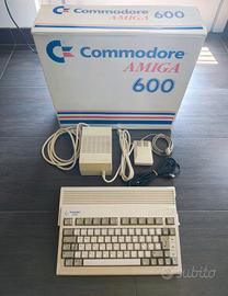 Computer Commodore Amiga 600 "da riparare" 
