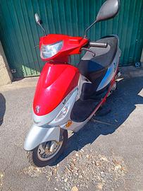 Peugeot V Clic 50cc scooter