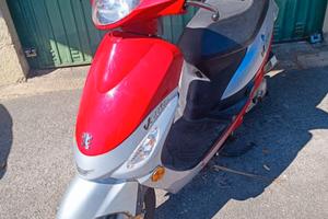 Peugeot V Clic 50cc scooter