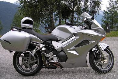 Honda VFR 800 - 2004
