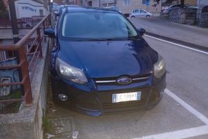 FORD FOCUS TITANIUM 