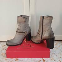 Stivaletti Prêt à Danser in pelle scamosciata