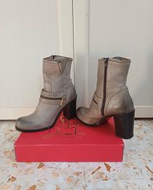 Stivaletti Prêt à Danser in pelle scamosciata