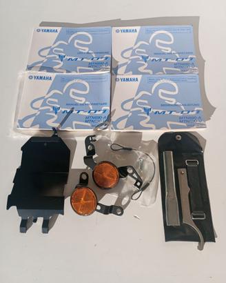 ACCESSORI ORIGINALI E MANUALI YAMAHA MT-07 2019