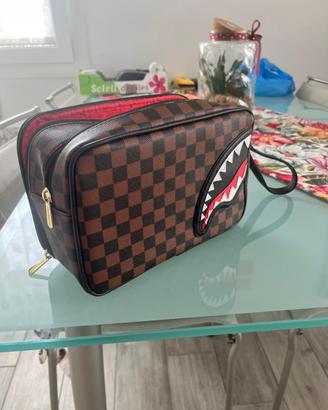 Pochette Sprayground nuova