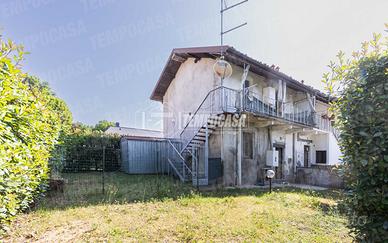 APPARTAMENTO SU 2 LIVELLI CON GIARDINO SENZA SPESE