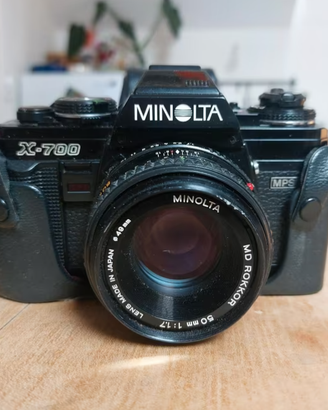 Minolta X 700