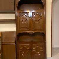 Vetrina componibile da soggiorno in legno – moduli