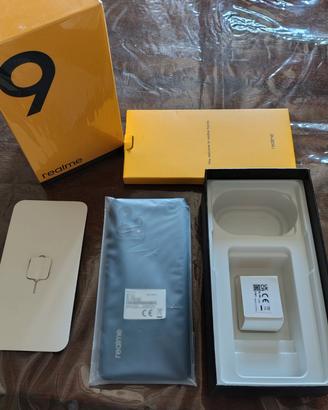 telefono android 14 -pari a nuovo- "Realme 9"