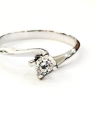 Anello Solitario oro diamante Valentino matrimonio