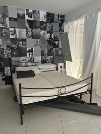 Letto matrimoniale in ferro battuto