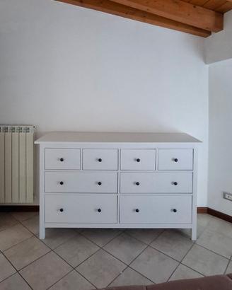 Cassettiera IKEA HEMNES con 8 cassetti