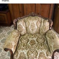poltrona in velluto d'epoca 