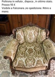 poltrona in velluto d'epoca 