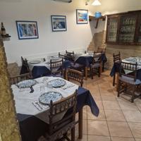 Locale commerciale arredato